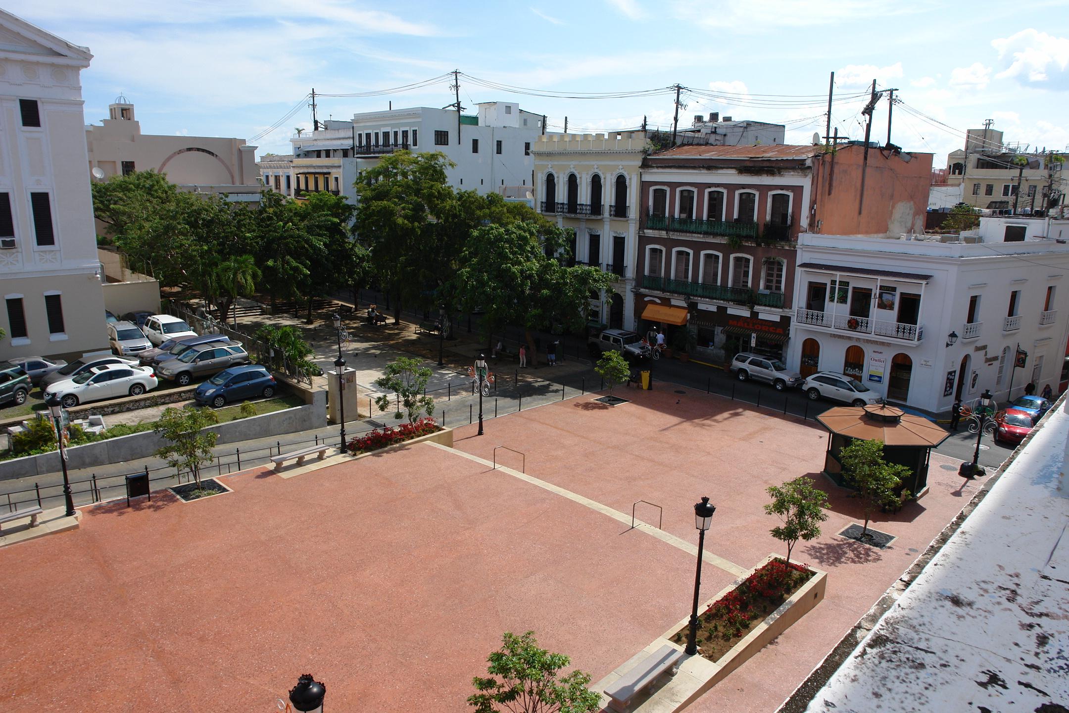Calle de San Francisco 269 - San Juan (Viejo San Juan) - 2011 00059
